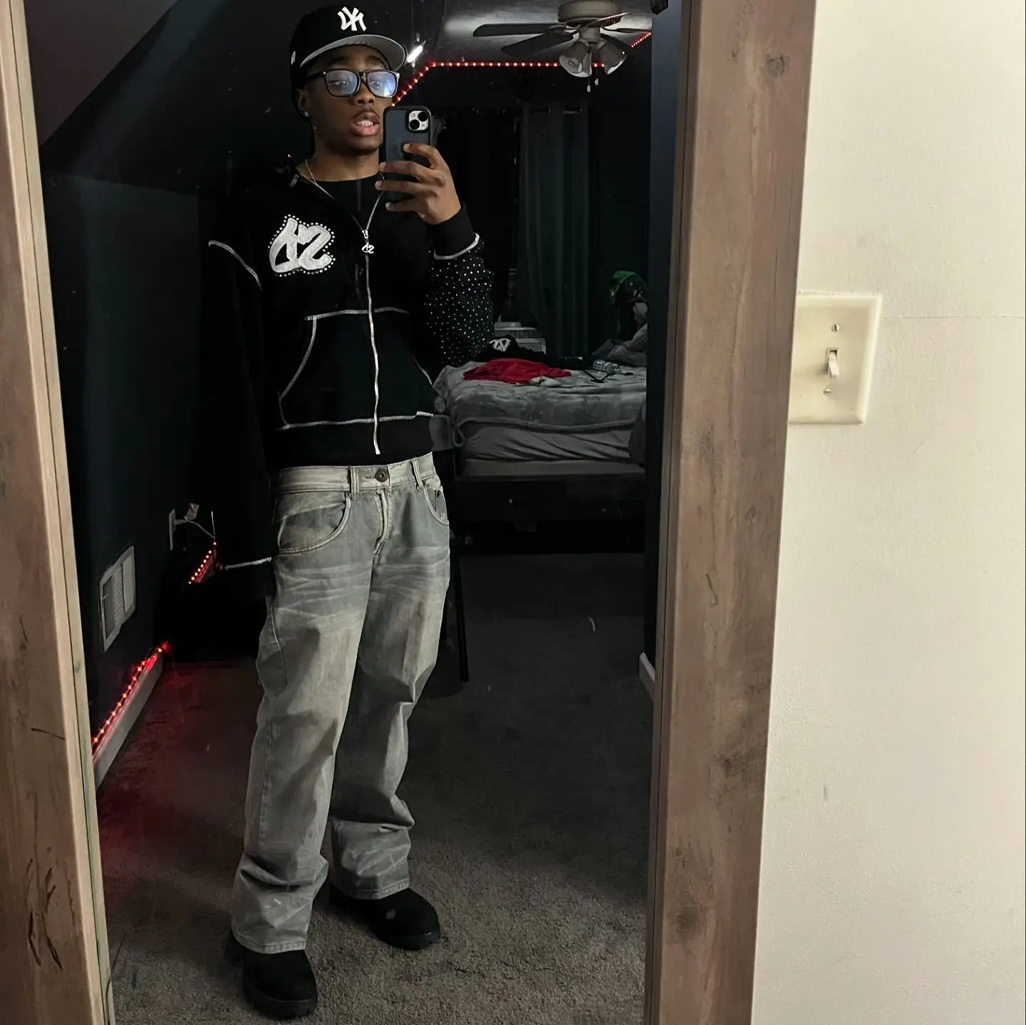 Sd70310b1c544484dabd53d66b3f31828r